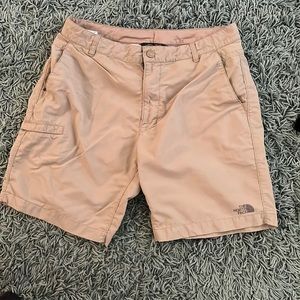 MENS NORTHFACE SHORTS SIZE 36